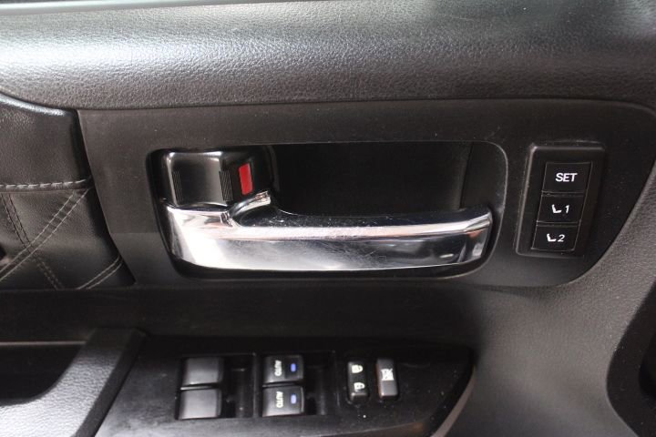 Used 2018 Toyota Tundra Platinum AWD/4WD image 16