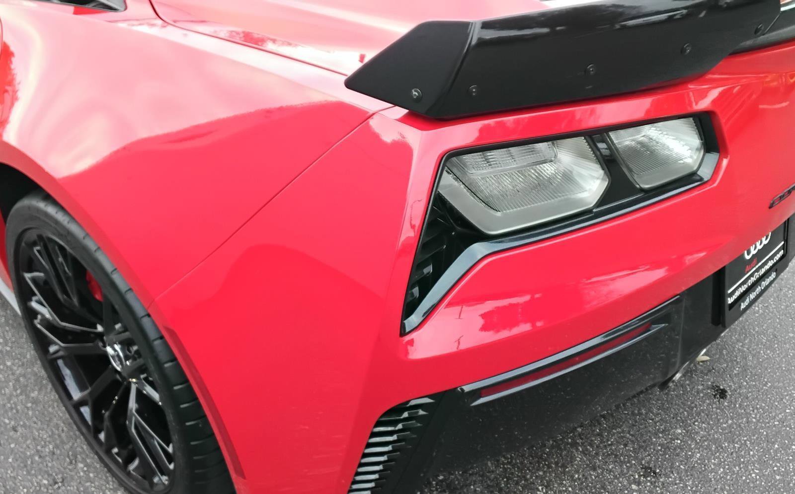 Used 2015 Chevrolet Corvette Z06 w/ 3LZ Preferred Equipment Group image 8