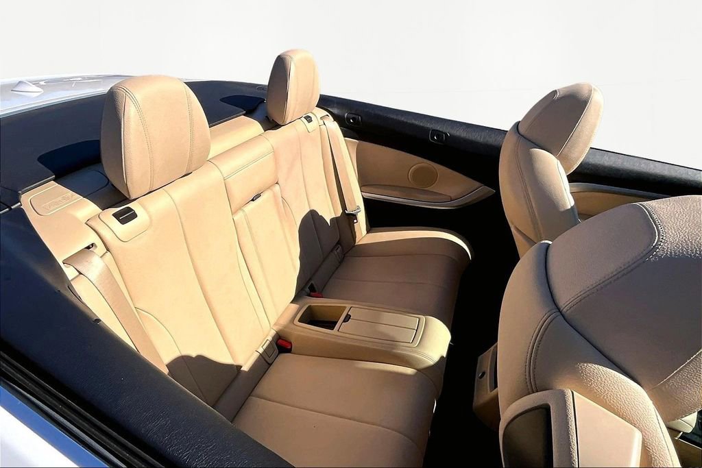 Used 2017 BMW 430i Convertible image 16