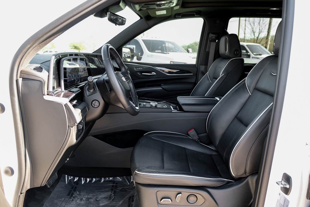 Used 2023 Cadillac Escalade Sport w/ Touring Package image 31