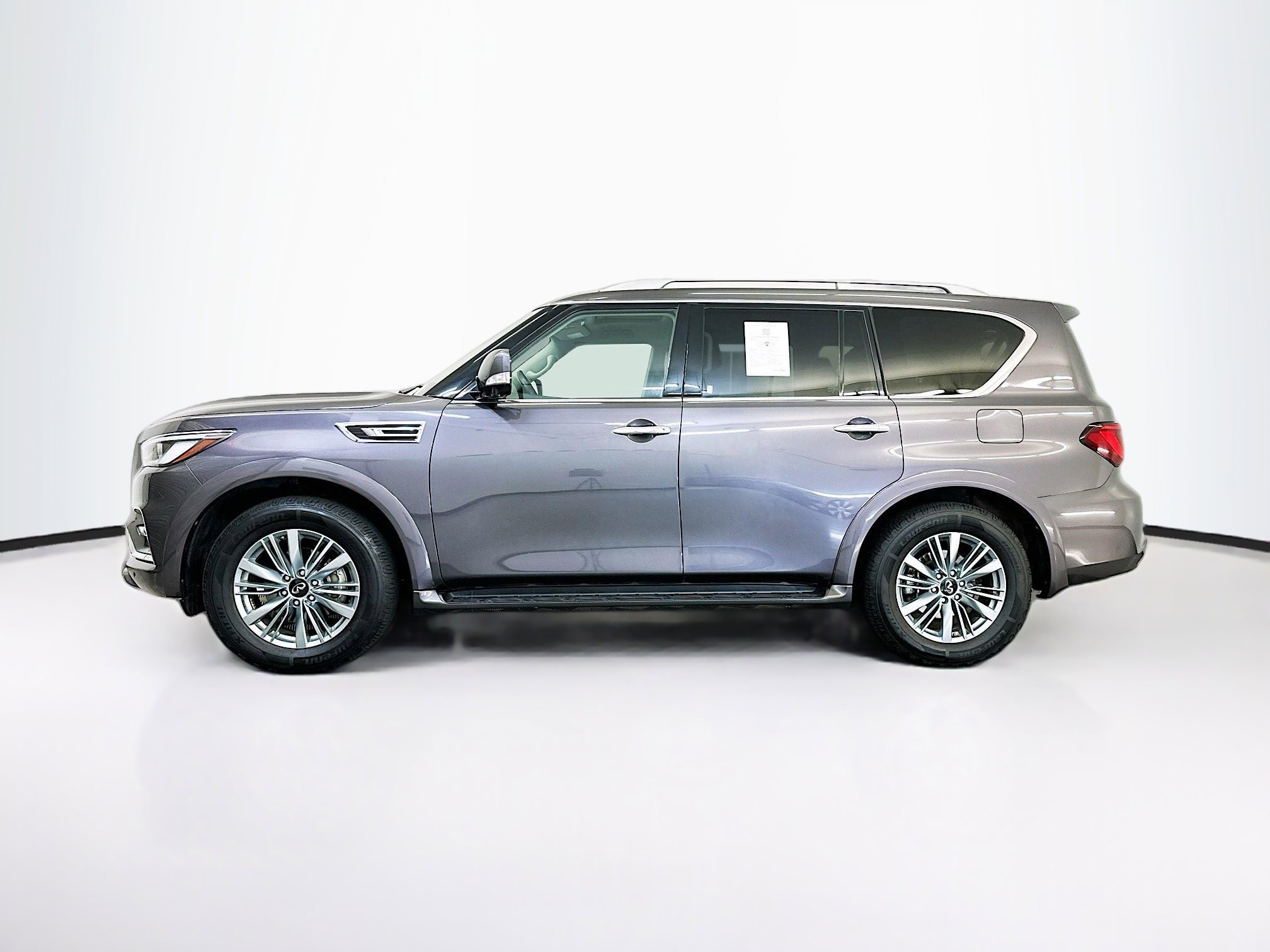 Used 2024 INFINITI QX80 Luxe image 4