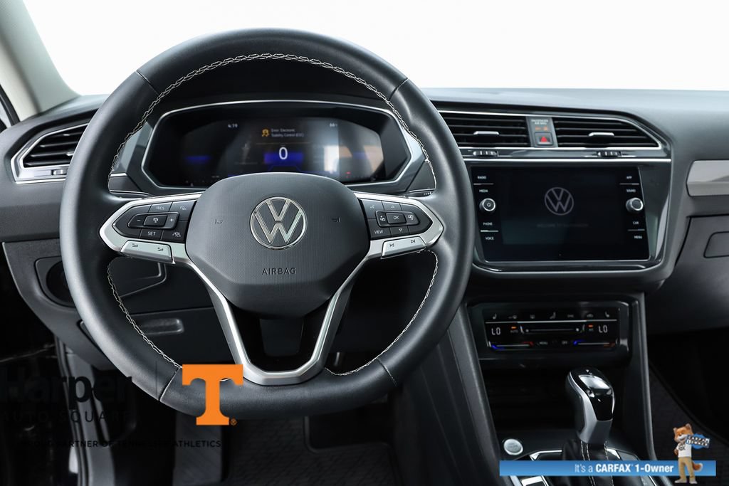 Used 2023 Volkswagen Tiguan SE w/ Panoramic Sunroof Package FWD image 58