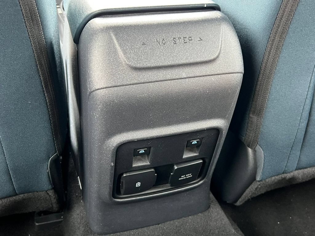 Used 2022 Ford Bronco Outer Banks AWD/4WD image 32