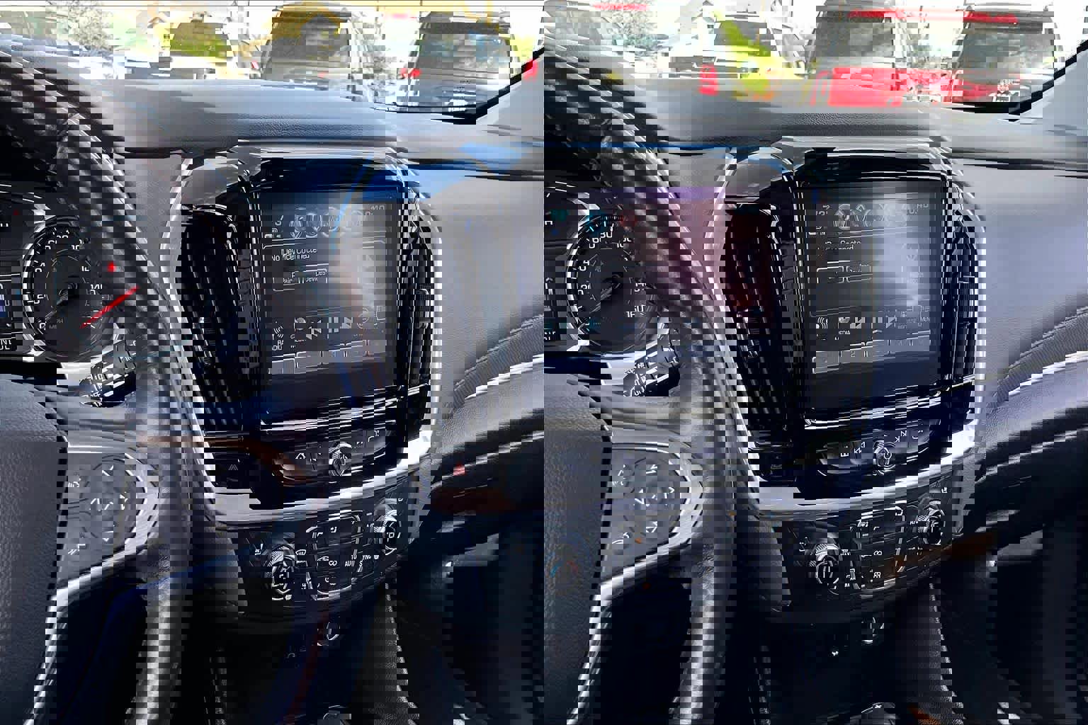 Used 2019 Chevrolet Traverse Premier w/ Driver Confidence II Package image 7