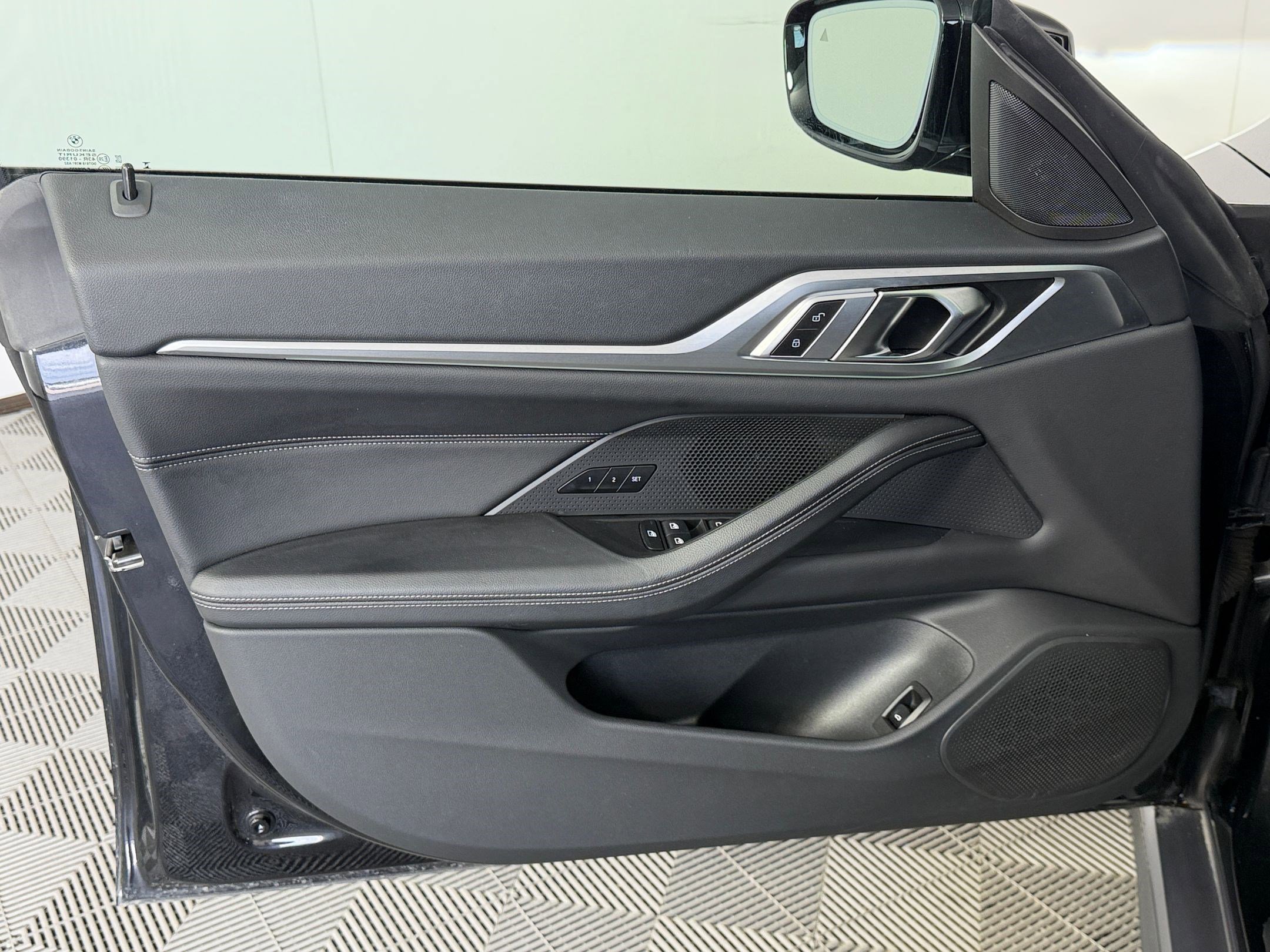 Used 2023 BMW i4 eDrive35 w/ Premium Package image 12