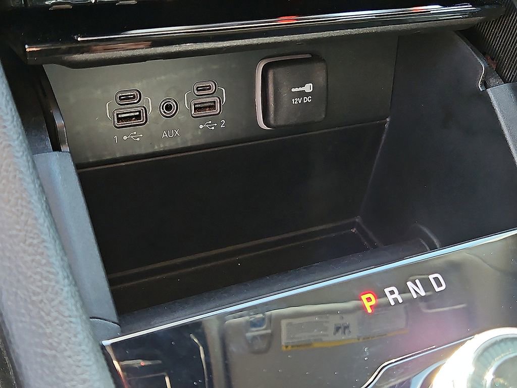 Used 2023 Jeep Grand Cherokee Laredo image 24