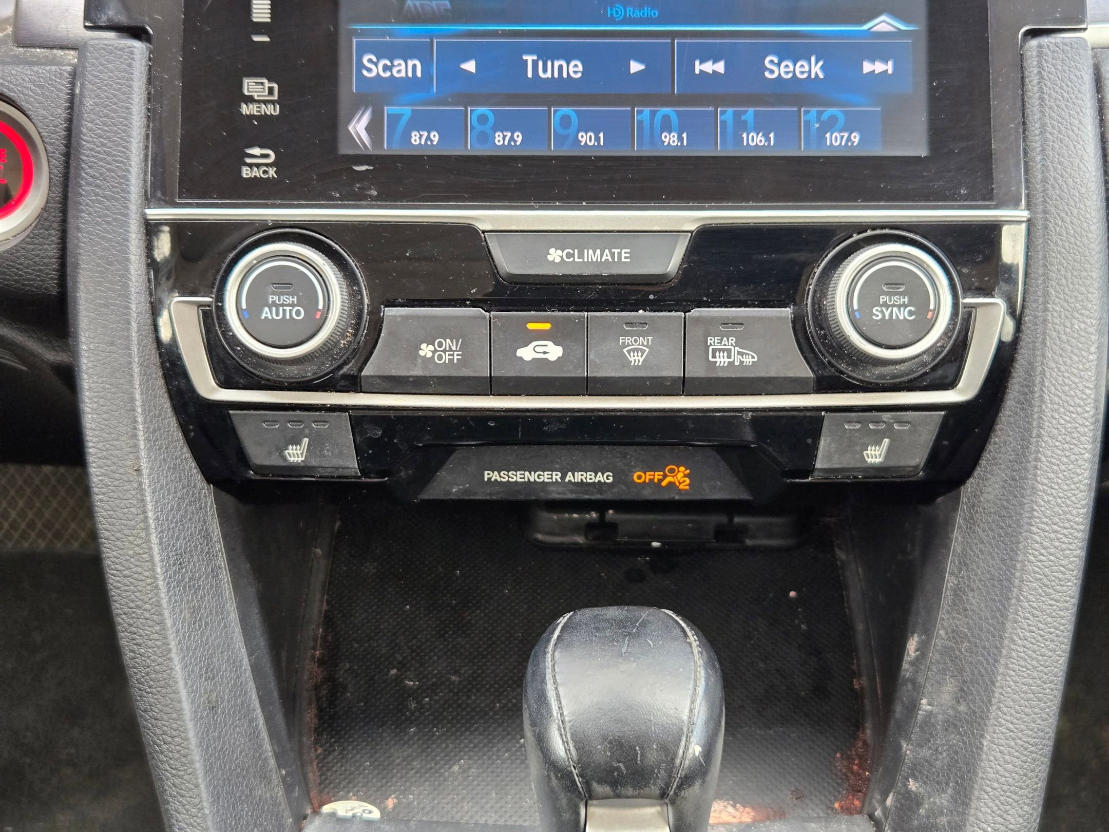 Used 2018 Honda Civic EX-T image 10