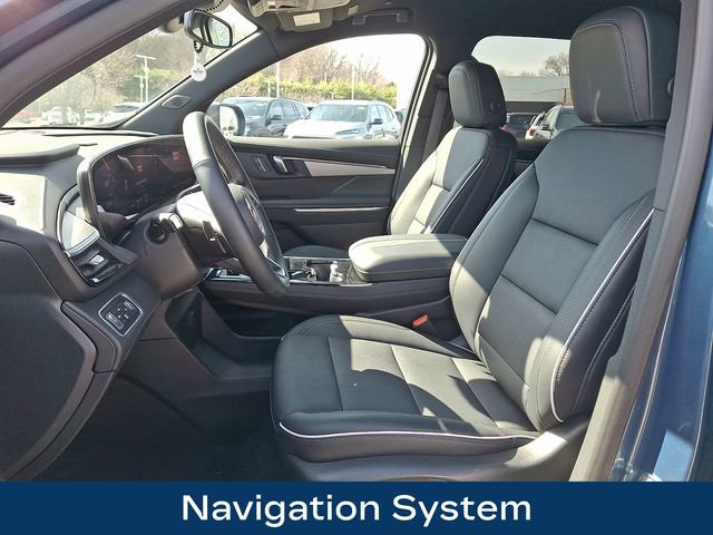 Used 2025 Buick Enclave Preferred image 2