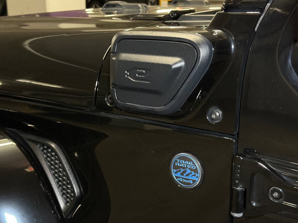 Used 2024 Jeep Wrangler High Altitude AWD/4WD image 21