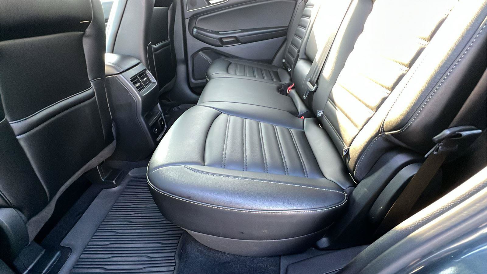 Used 2022 Ford Edge SEL w/ Convenience Package AWD/4WD image 19