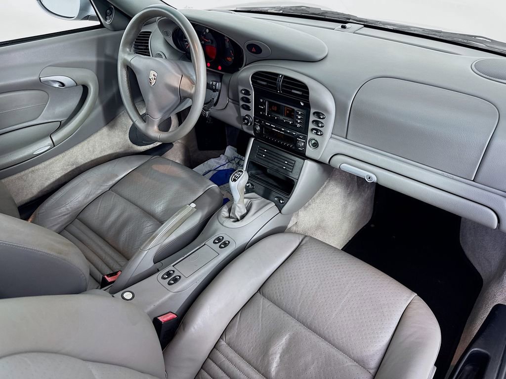 Used 2003 Porsche 911 Carrera RWD image 32