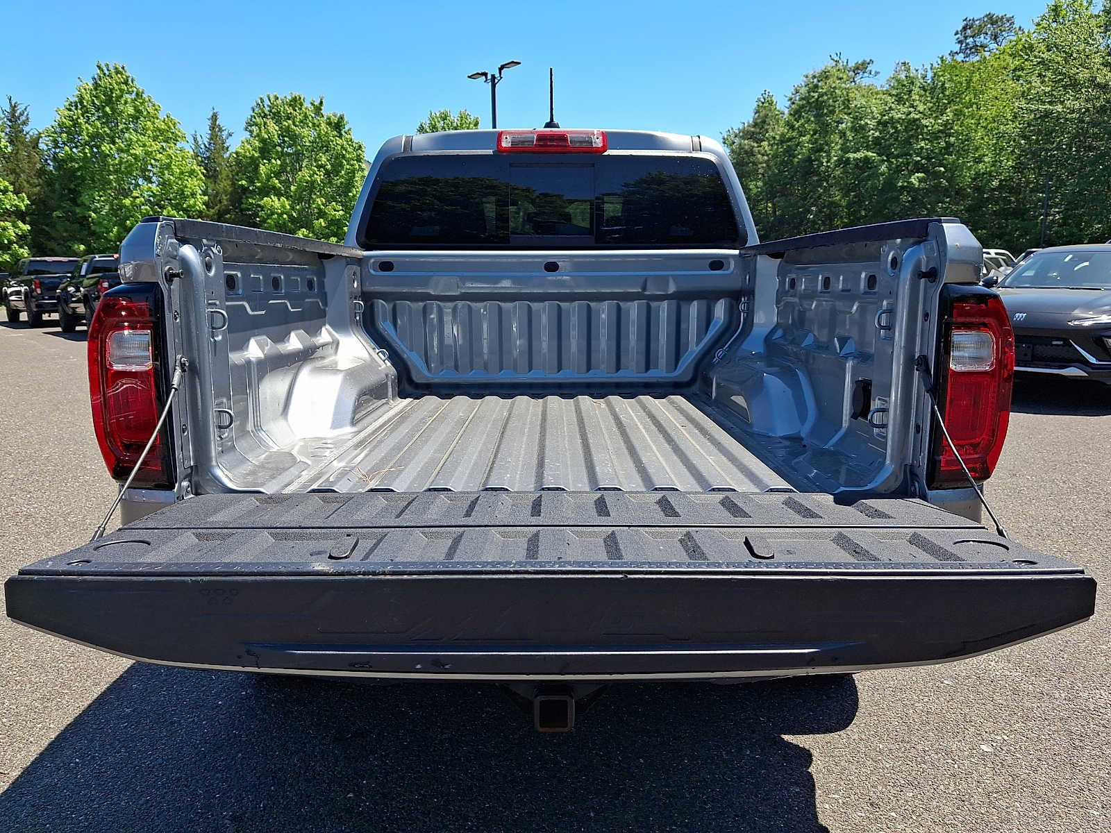 Used 2026 GMC Canyon AT4 w/ Technology Plus Package AWD/4WD image 32