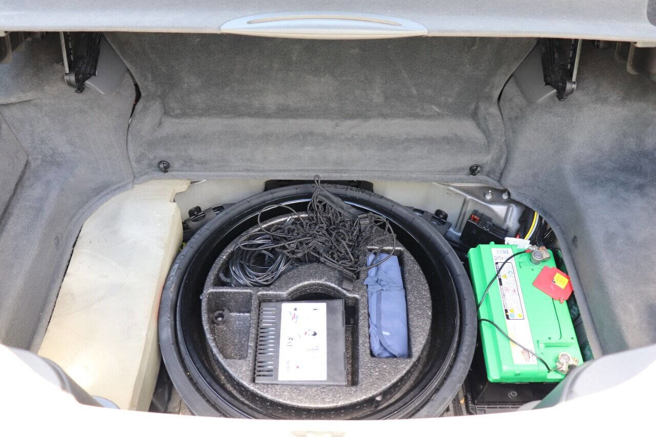 Used 2005 Mercedes-Benz SL 600 image 29