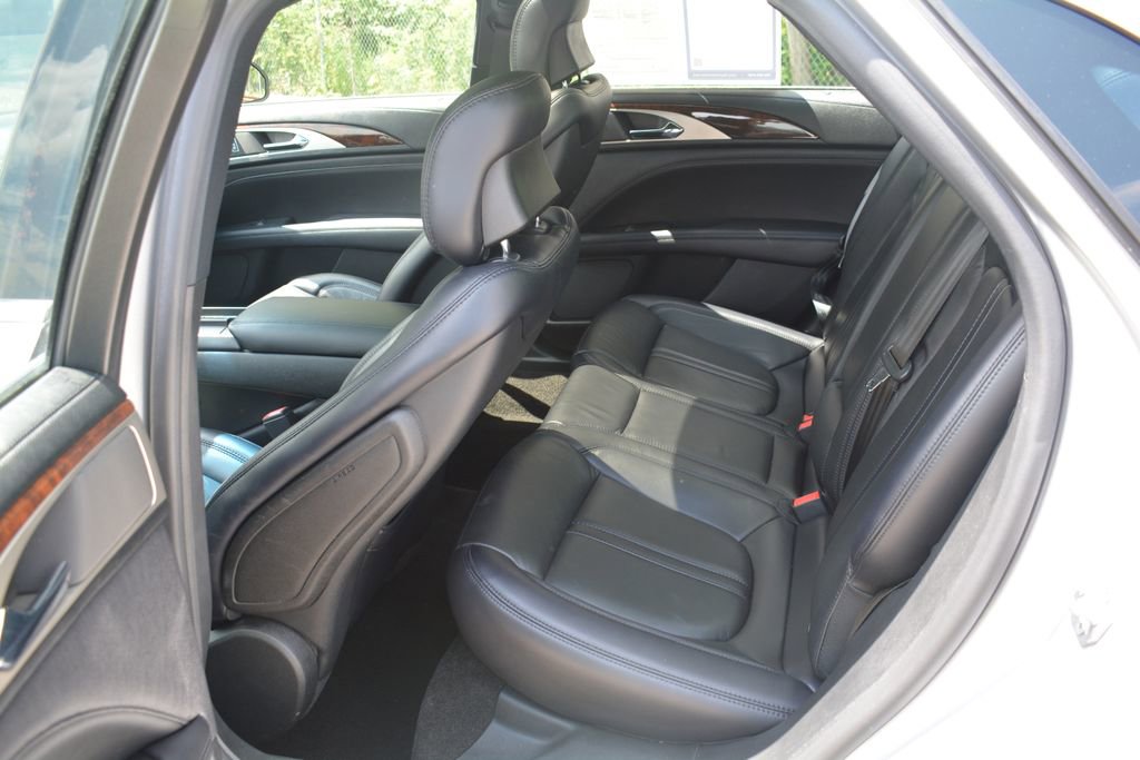 Used 2018 Lincoln MKZ Select w/ Select Plus Package AWD/4WD image 23