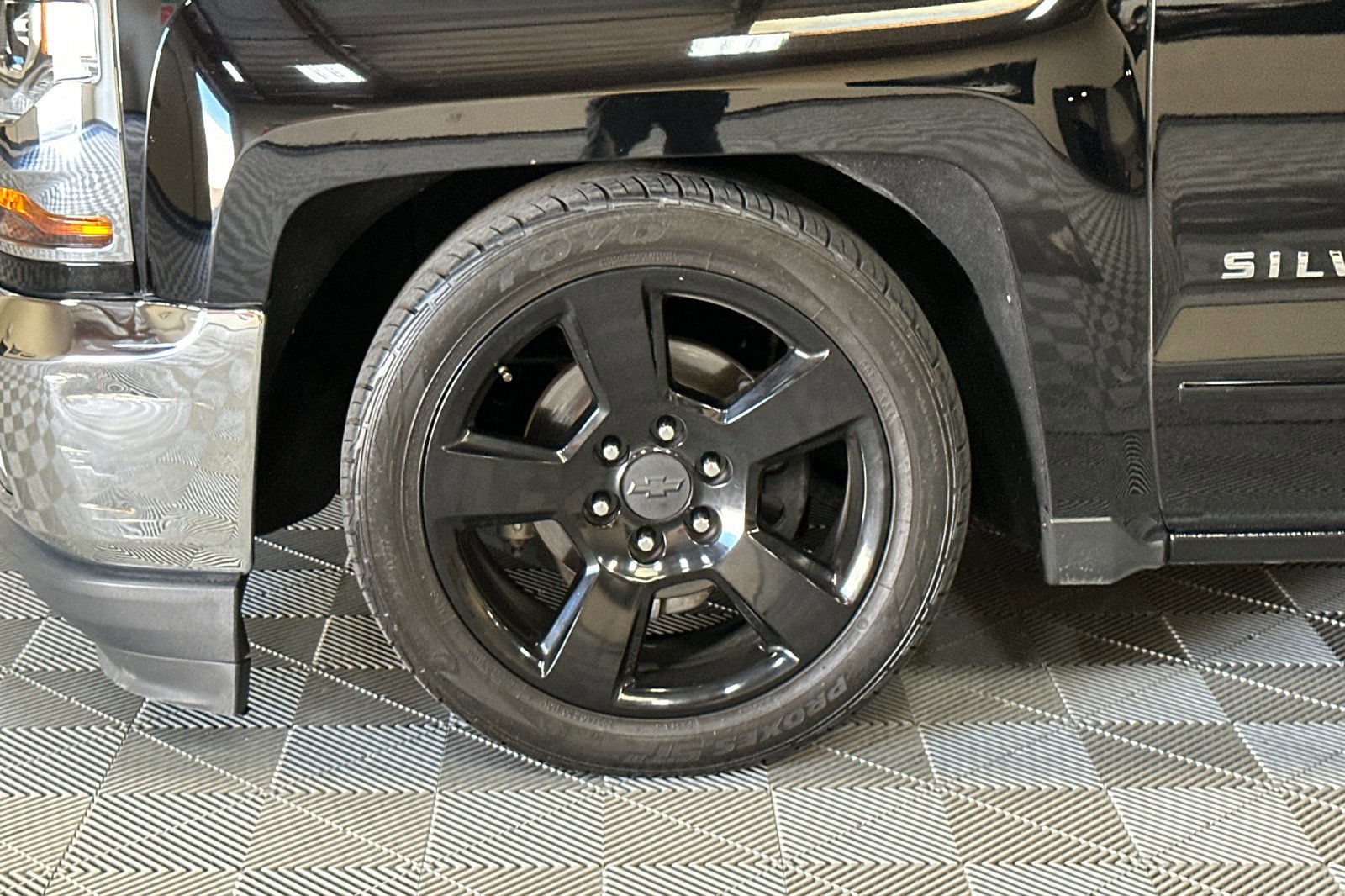 Used 2016 Chevrolet Silverado 1500 LT w/ LT Convenience Package image 40