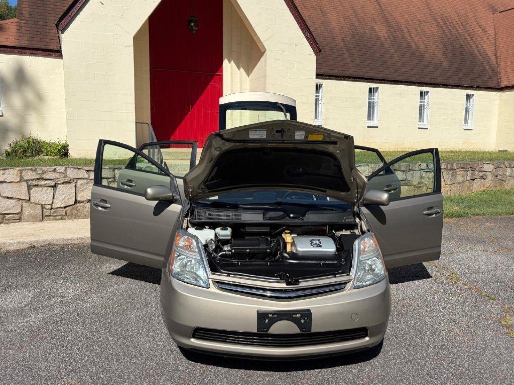 Used 2007 Toyota Prius w/ Pkg 2 FWD image 12