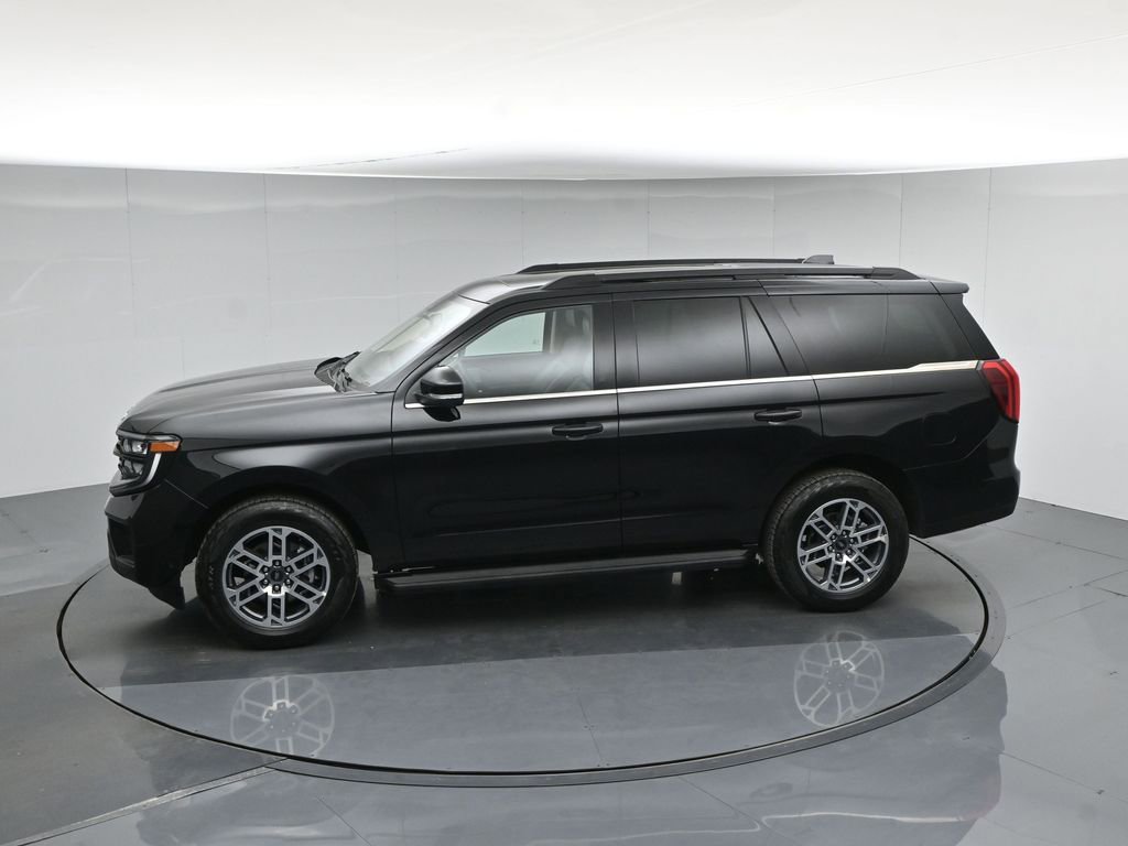 Used 2025 Ford Expedition Active AWD/4WD image 49