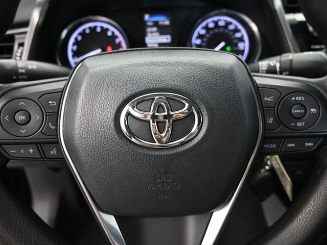 Used 2020 Toyota Camry LE image 29