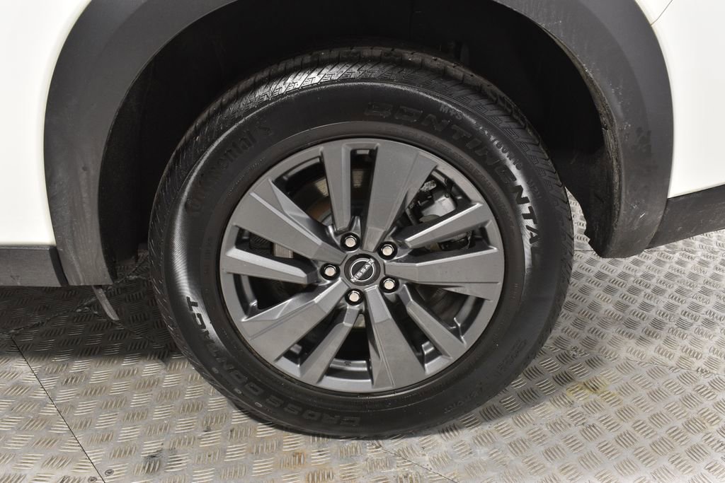 Used 2023 Nissan Pathfinder SV image 36