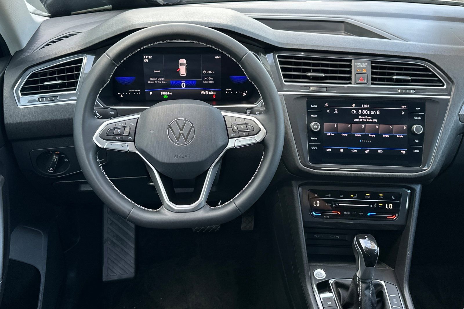 Used 2023 Volkswagen Tiguan SE FWD image 14