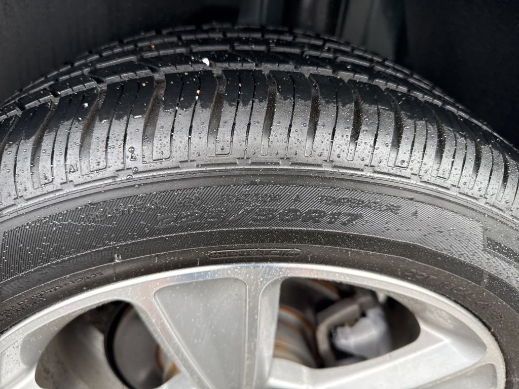 Used 2021 Chevrolet Trax LT AWD/4WD image 27