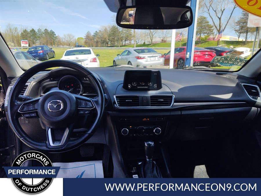 Used 2018 MAZDA MAZDA3 Grand Touring w/ Premium Equipment Package FWD image 13