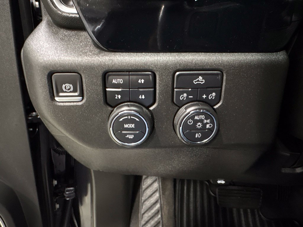 Certified 2024 Chevrolet Silverado 3500 LT w/ Convenience Package AWD/4WD image 30