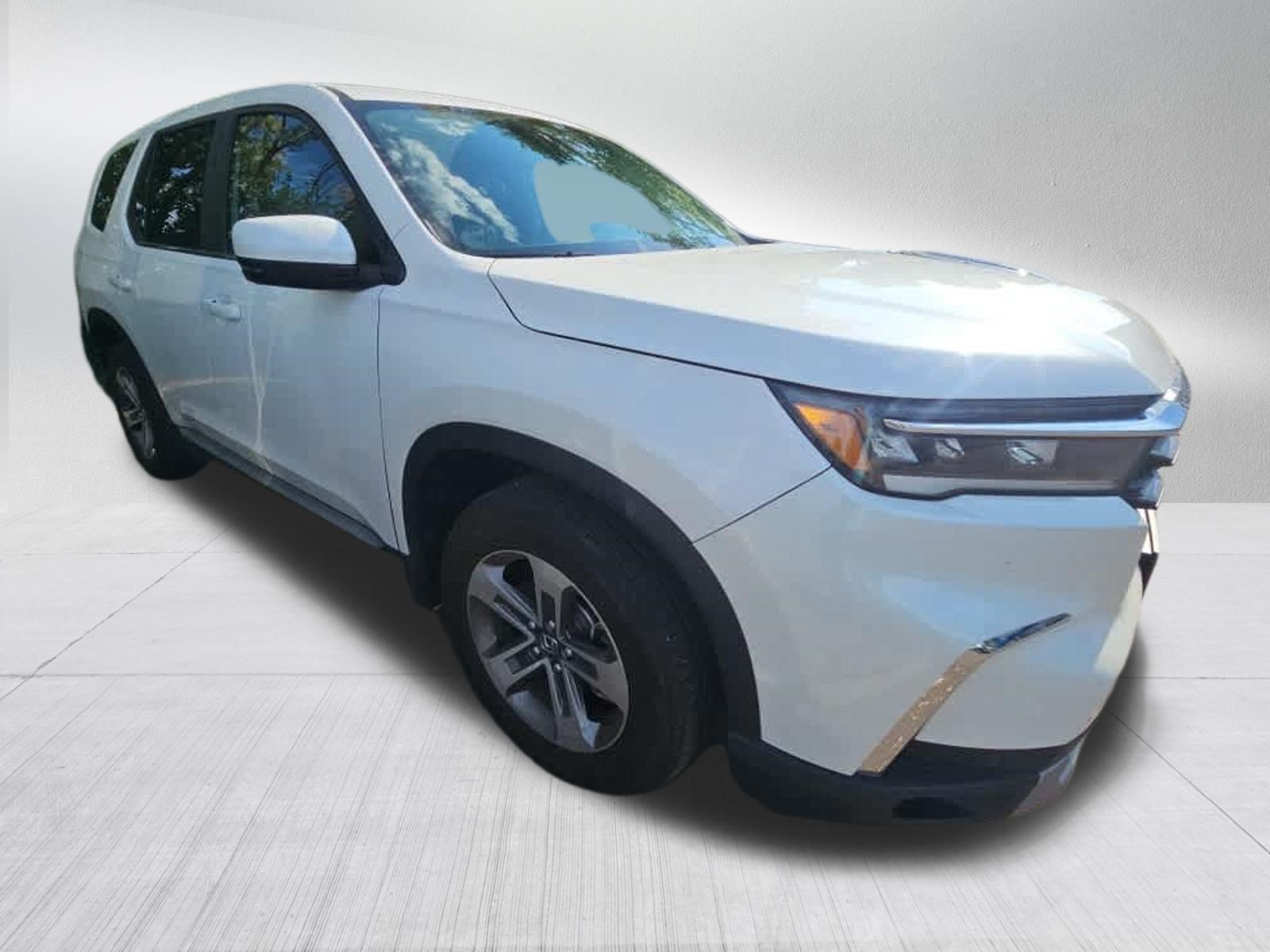 Used 2024 Honda Pilot EX-L image 3