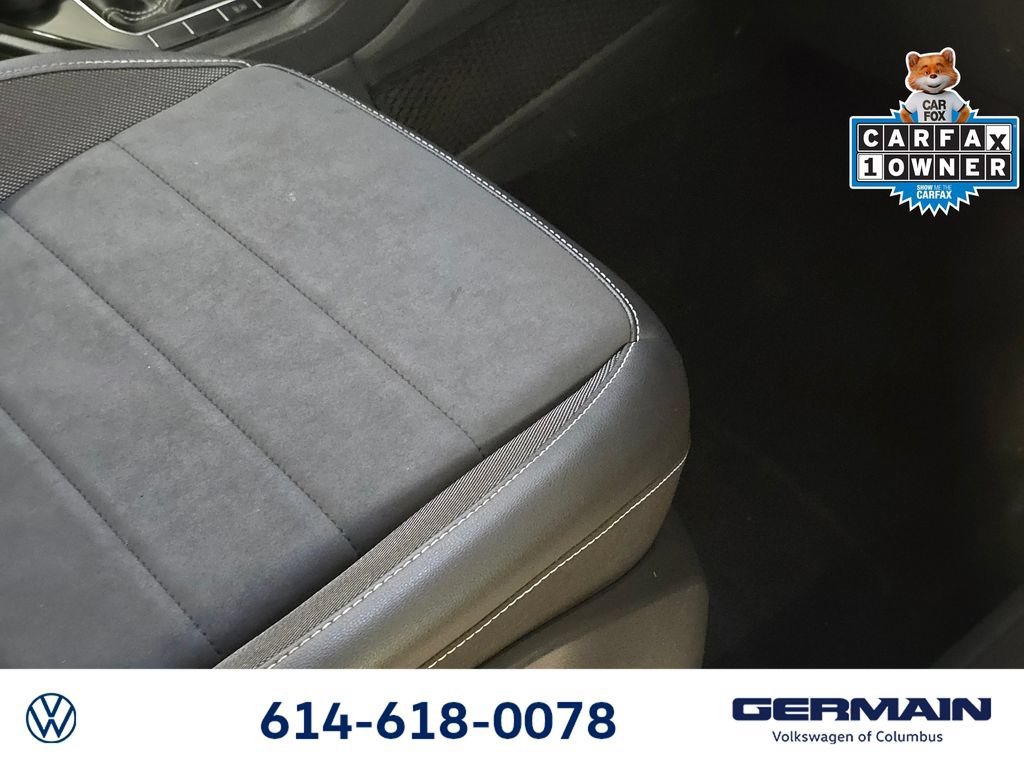Used 2023 Volkswagen Taos SE w/ Panoramic Sunroof Package AWD/4WD image 33
