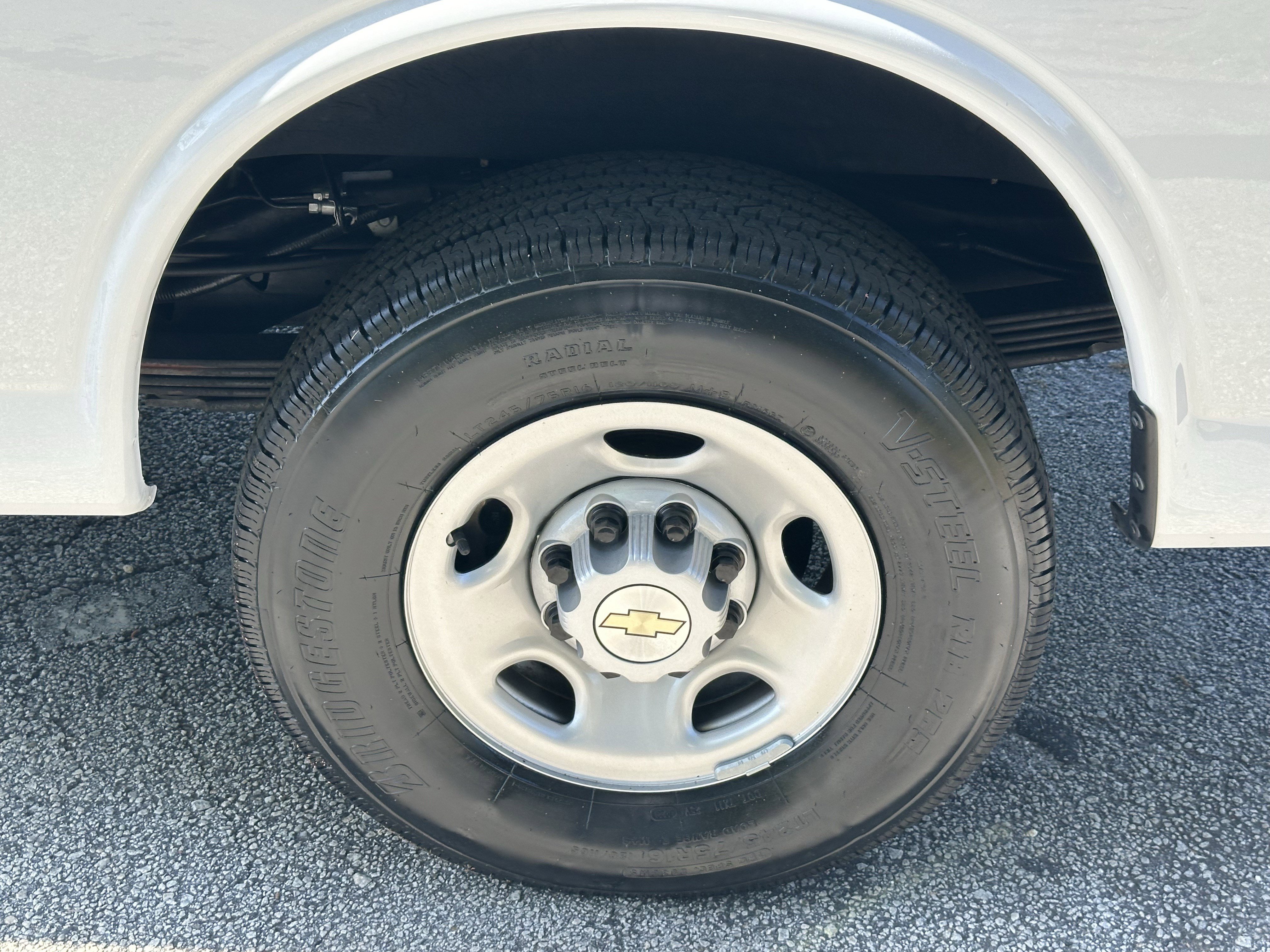 Used 2024 Chevrolet Express 3500 LS image 20