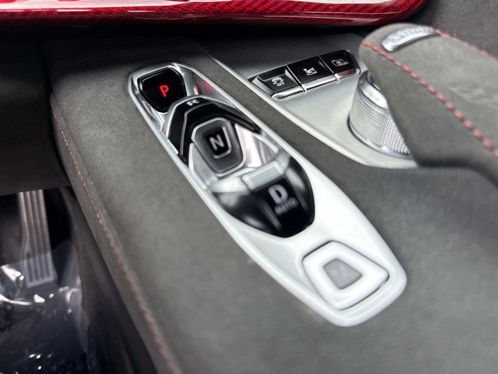 Used 2022 Chevrolet Corvette Stingray Premium Cpe w/ Z51 Performance Package RWD image 25