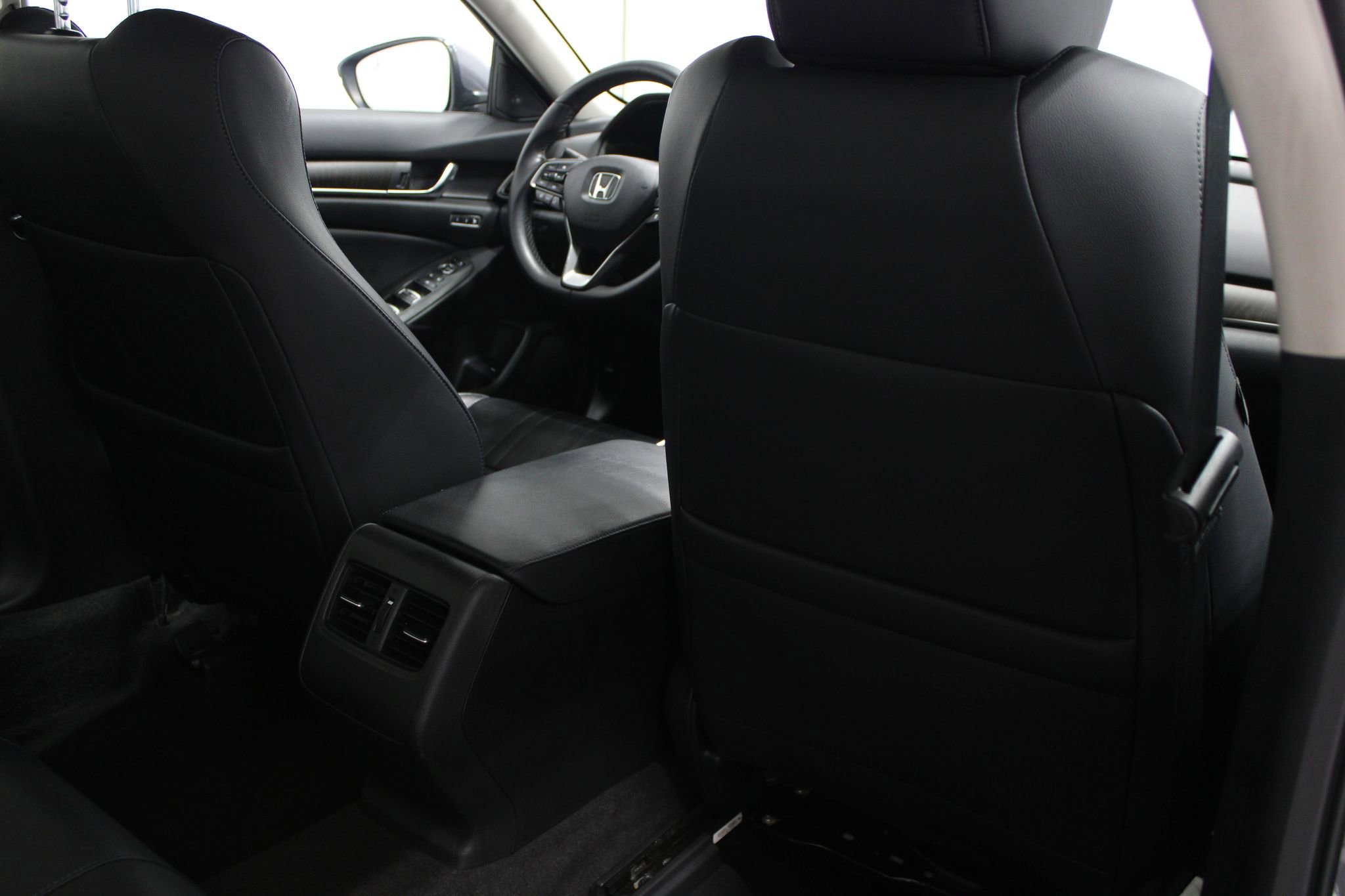 Used 2018 Honda Accord Touring image 22