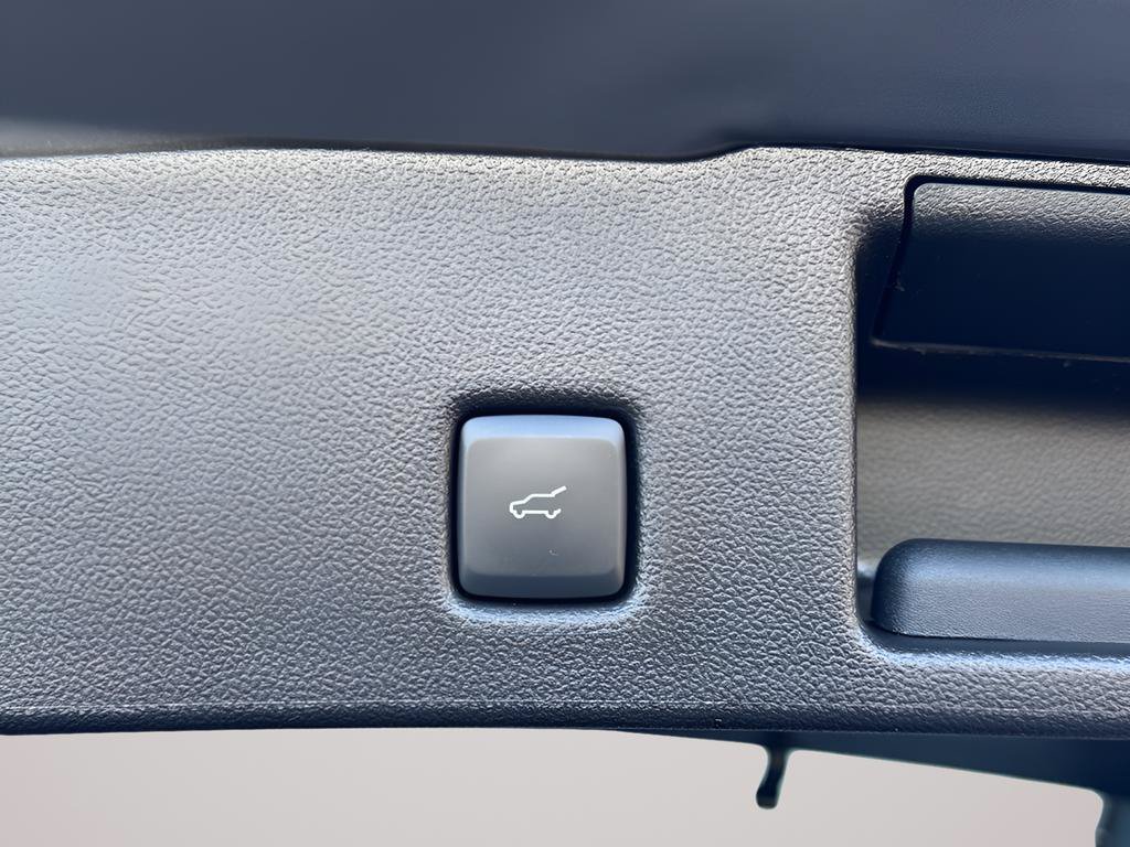 New 2026 Ford Escape ST-Line w/ Cold Weather Package FWD image 37