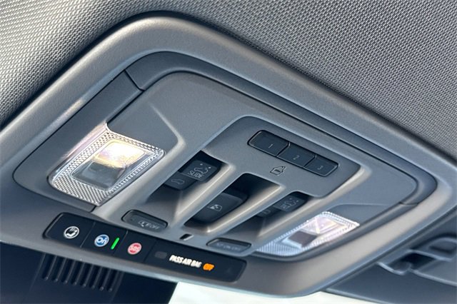 Used 2024 GMC Sierra 2500 Denali w/ Denali Reserve Package image 24