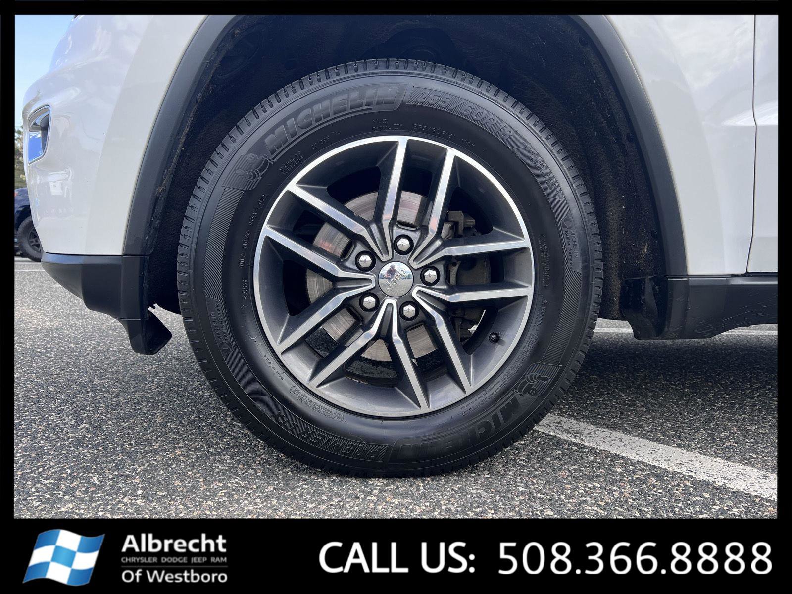 Used 2018 Jeep Grand Cherokee Limited AWD/4WD image 31