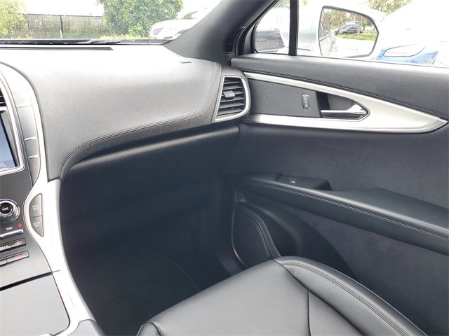 Used 2020 Lincoln Nautilus FWD image 15