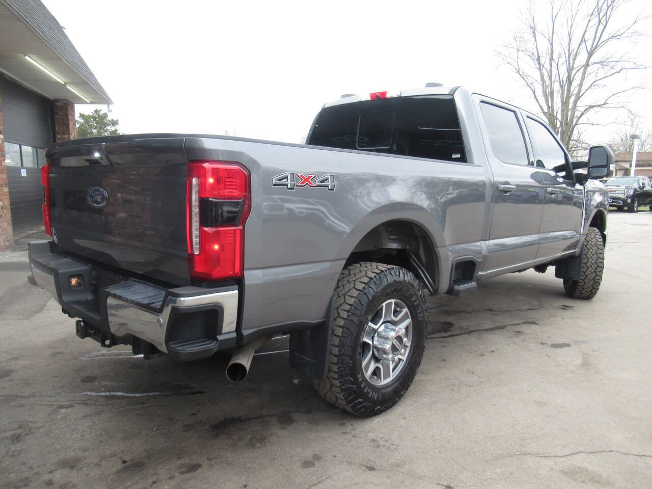 Used 2024 Ford F250 Lariat w/ Snow Plow Prep Package image 13