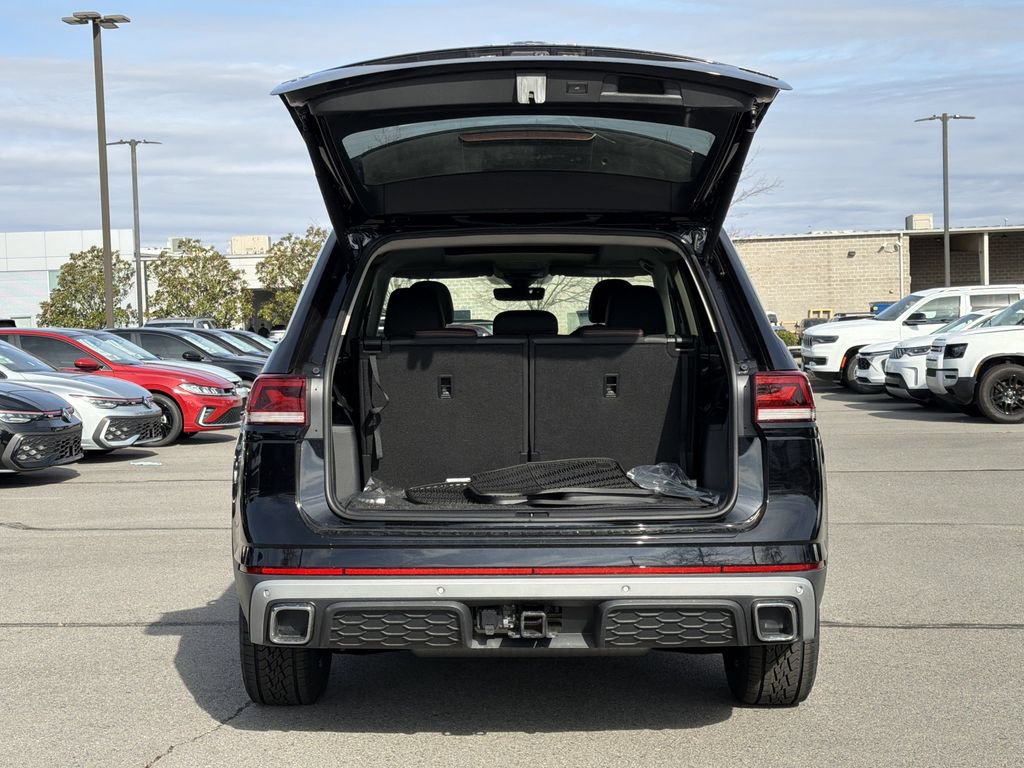 New 2026 Volkswagen Atlas Peak Edition AWD/4WD image 16