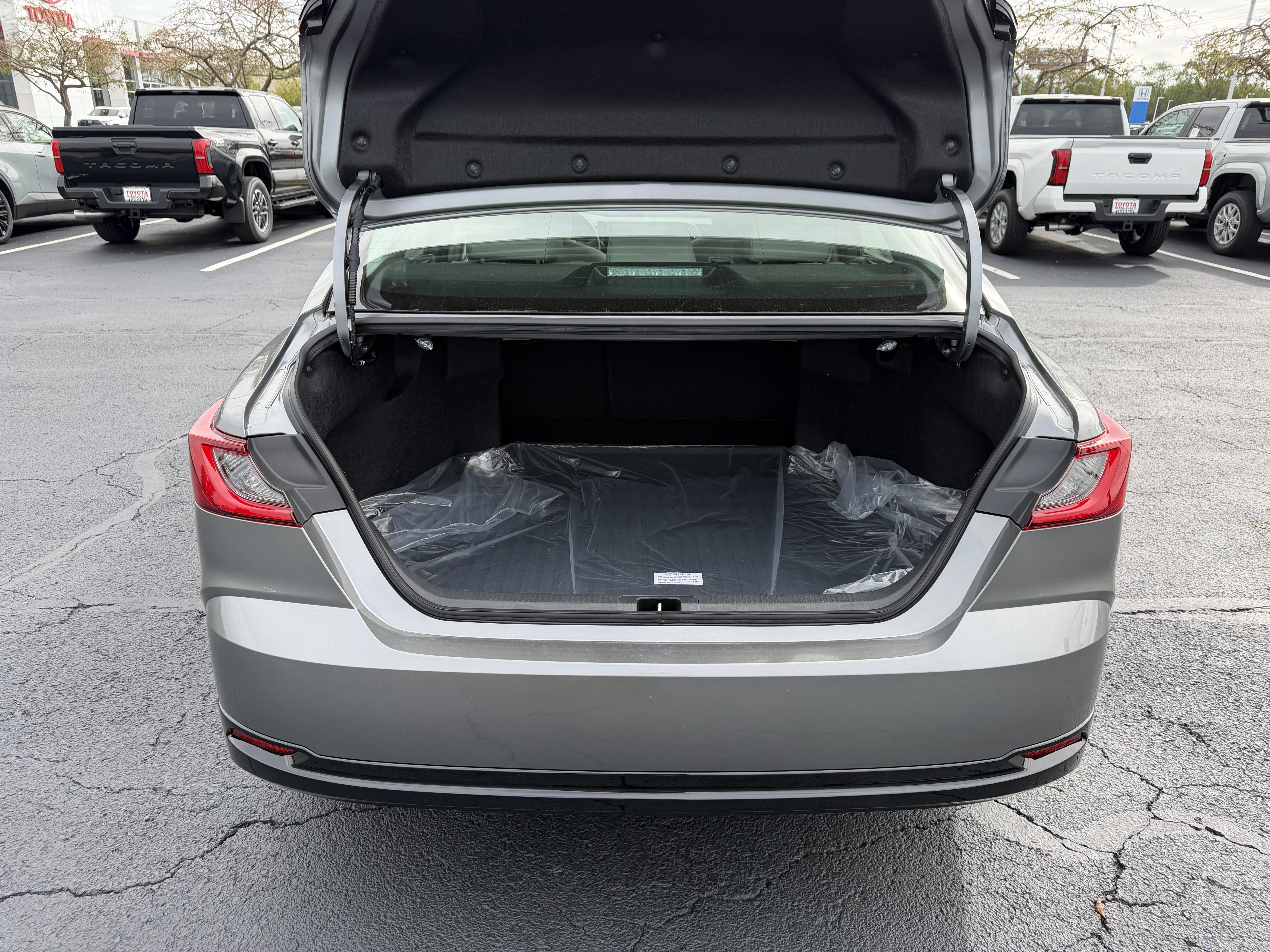 New 2026 Toyota Camry XLE AWD/4WD image 3
