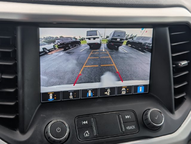 Used 2023 GMC Acadia SLT w/ Technology Package FWD image 19