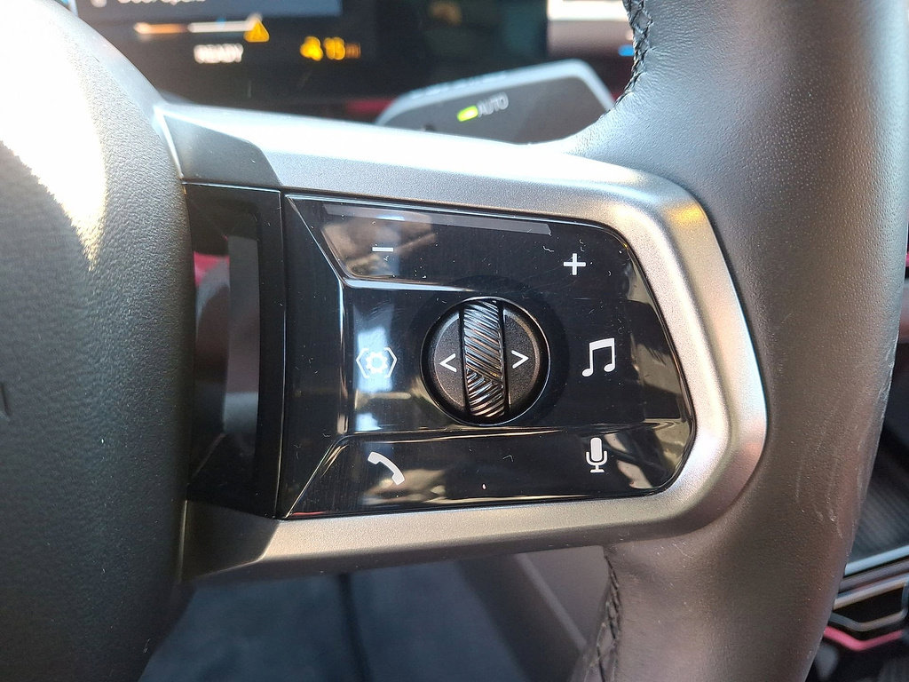 Used 2025 BMW i5 xDrive40 w/ M Sport Package image 18