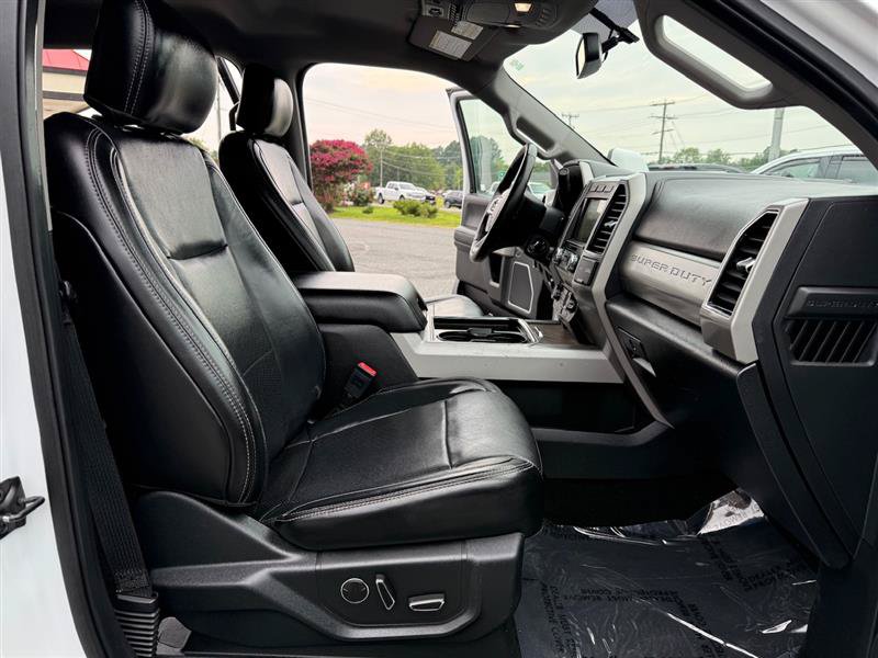 Used 2019 Ford F250 Lariat w/ Lariat Value Package AWD/4WD image 14