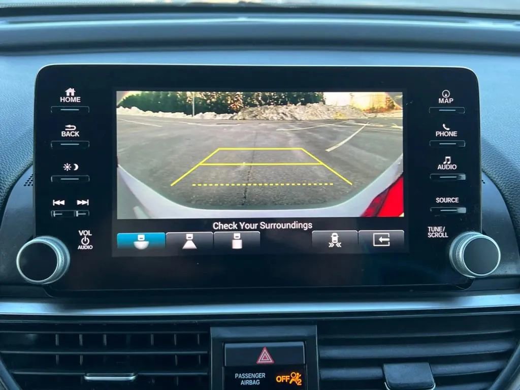 Used 2018 Honda Accord Touring image 36