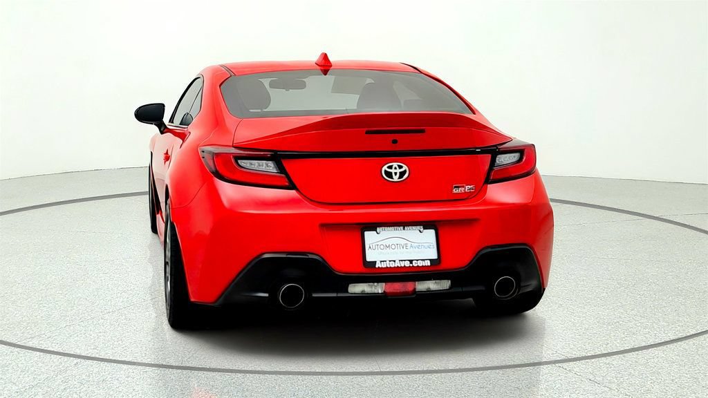 Used 2022 Toyota GR86 Premium RWD image 6