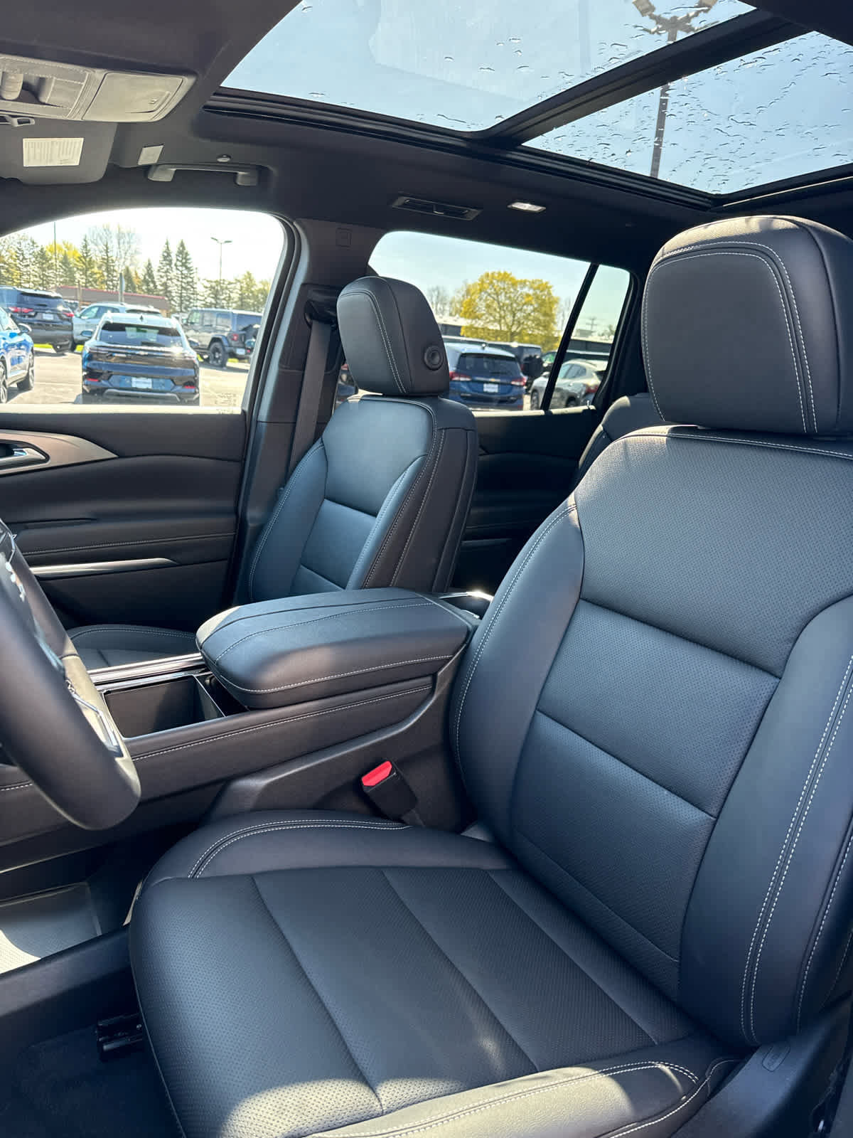 New 2026 Chevrolet Traverse LT AWD/4WD image 6