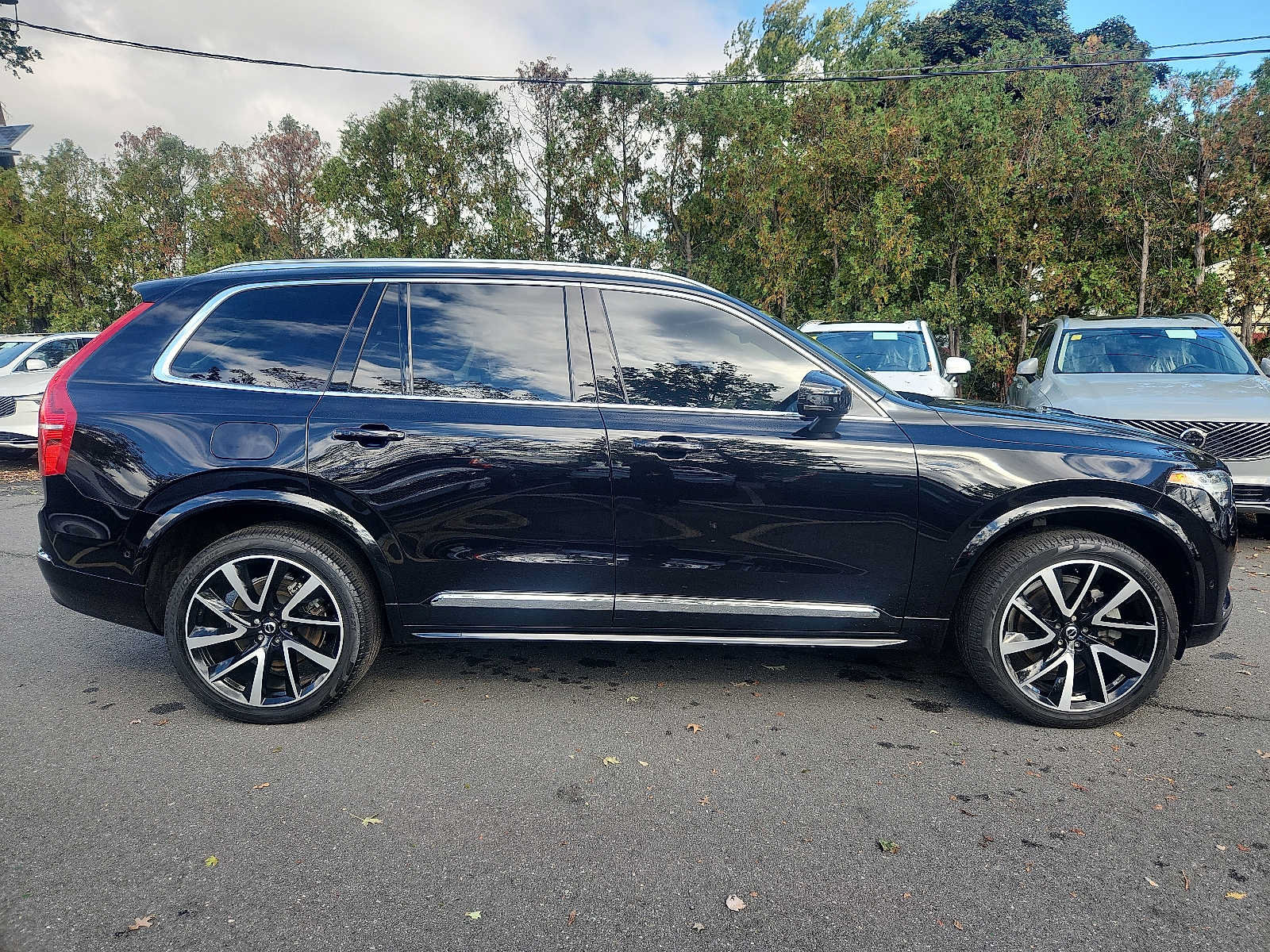 Used 2024 Volvo XC90 B6 Ultimate w/ Protection Package Premier AWD/4WD image 7