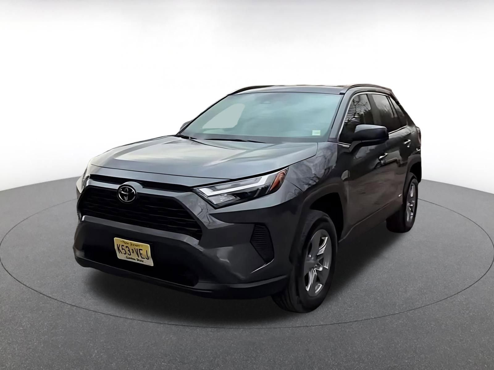 Used 2025 Toyota RAV4 LE AWD/4WD image 7