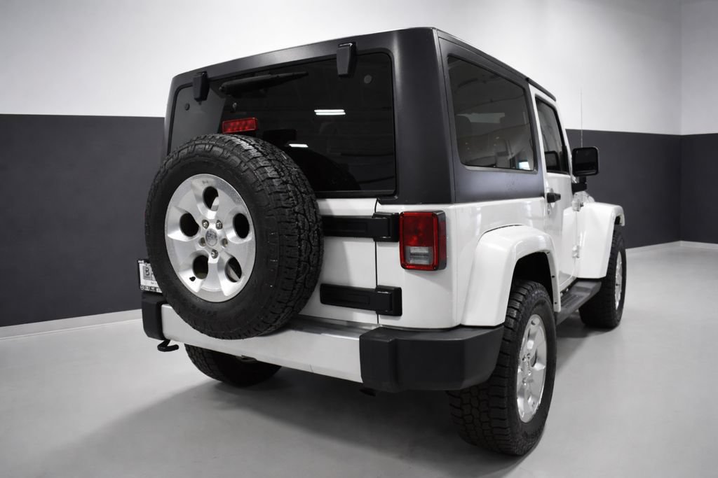 Used 2015 Jeep Wrangler Sahara w/ Connectivity Group AWD/4WD image 8