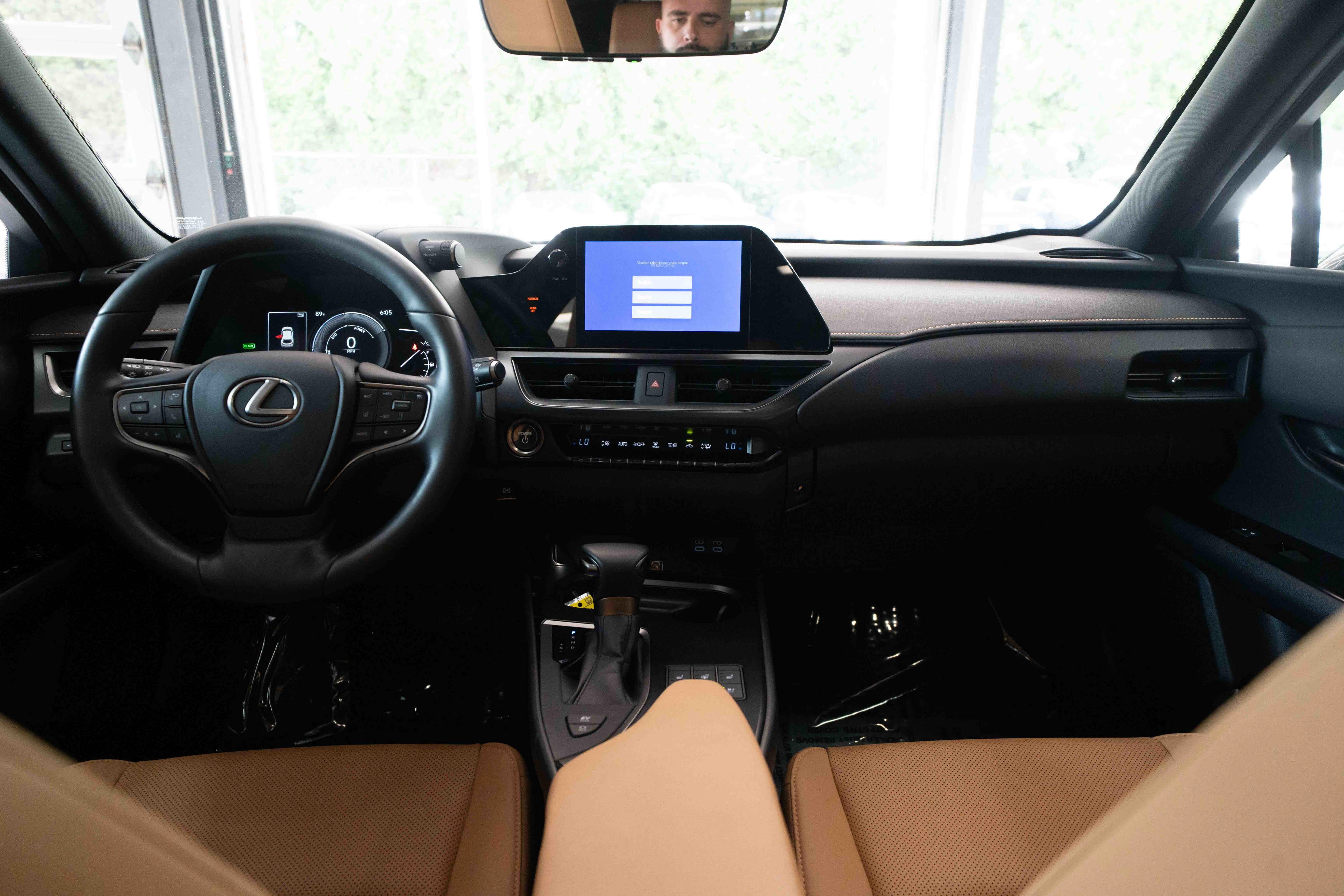 Used 2024 Lexus UX 250h AWD w/ Premium Package image 20