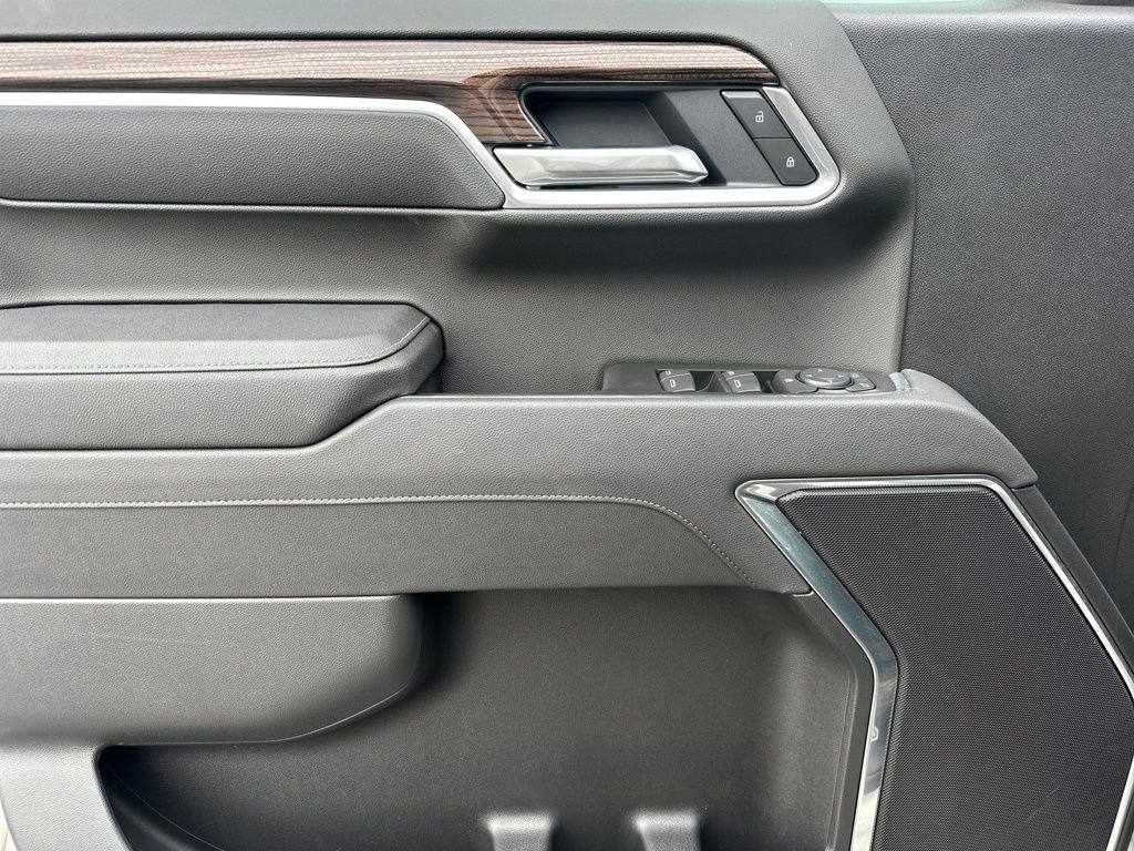 Used 2026 Chevrolet Silverado 1500 RST w/ RST Select Package image 13